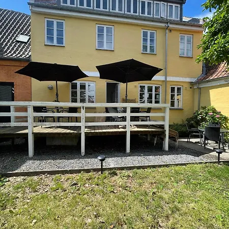 Faaborg Vandrerhjem Albergue *