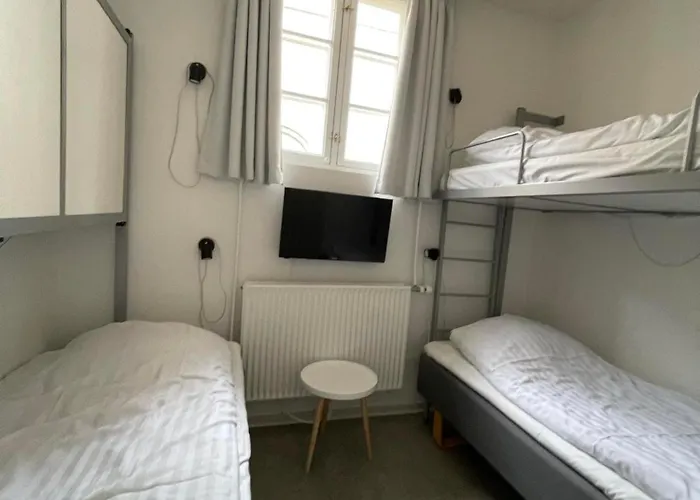 Faaborg Vandrerhjem Hostel *